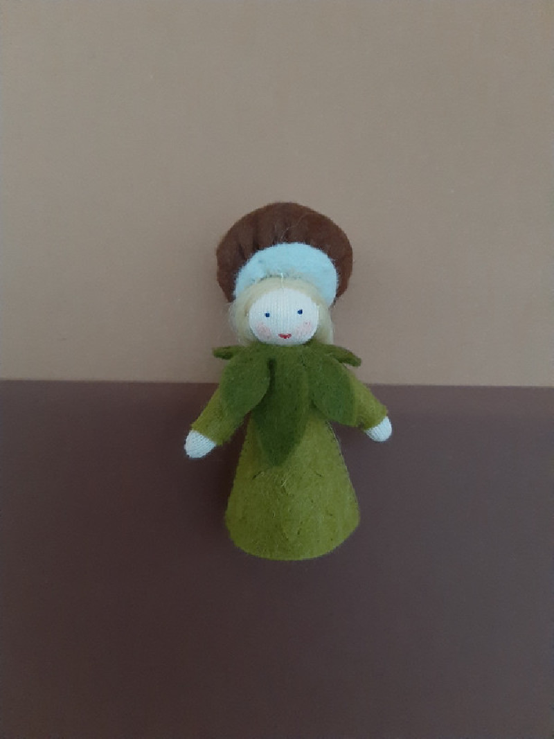 Seasonal doll Chestnut girl