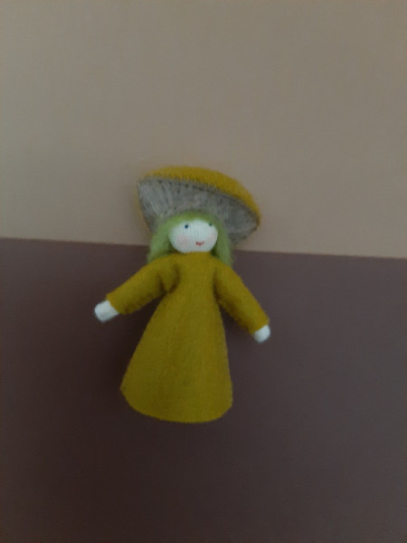 vilten poppetje bospaddestoel