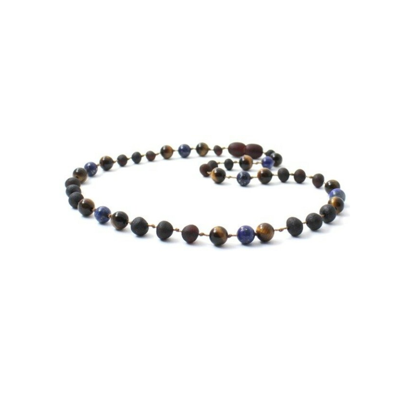 Barnsteen ketting cherry kleurig ongepolijst met tijgeroog en lapis lazuli