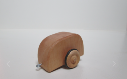 De houten veer caravan naturel