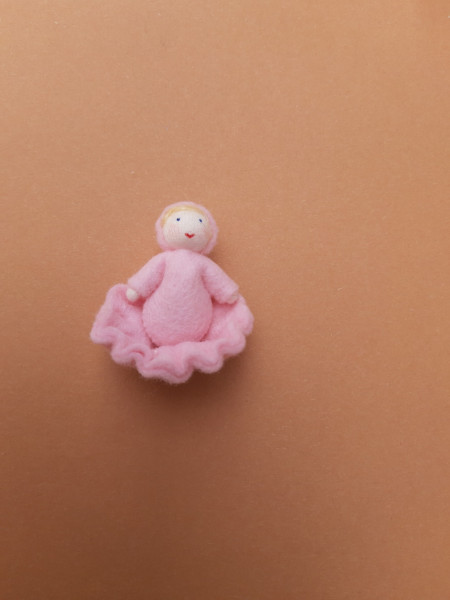 Vilten poppetje quilt wit