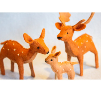 Deer family (Atelier Pippilotta)