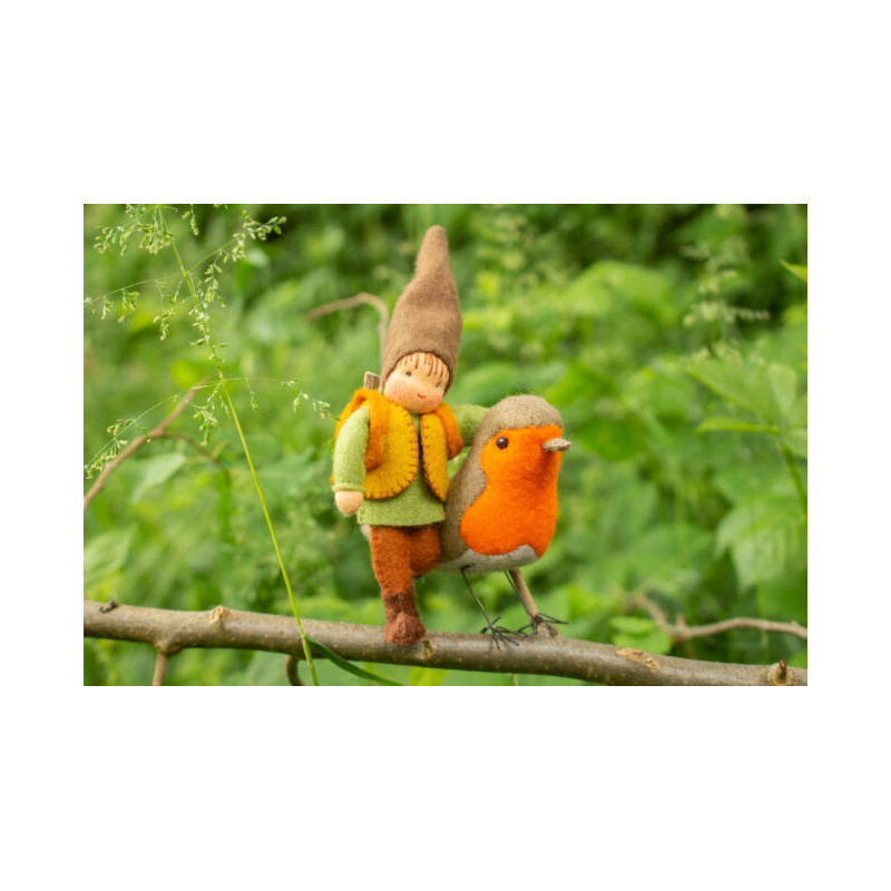 Midget with robin  (Atelier Pippilotta)