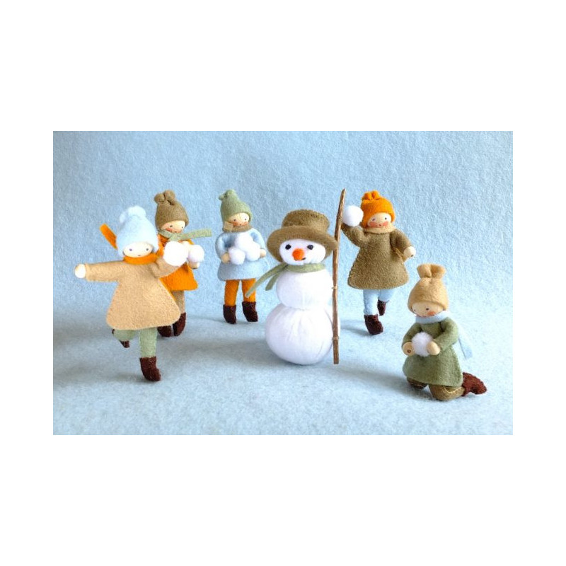 five children and a snowman (atelier Pippilotta)