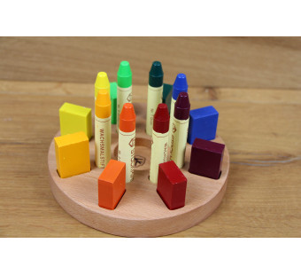 Kleine knoest / Stockmar set of 8 bee wax crayons and blocks in a wooden frames en houten opbergset.