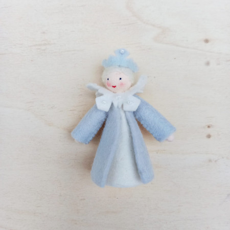 Seasonal table winter princess