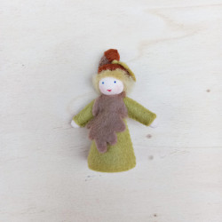 Seasonal doll oak tree 1