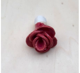 Ceramic figurine rose  (Ipsen de Bruggen)