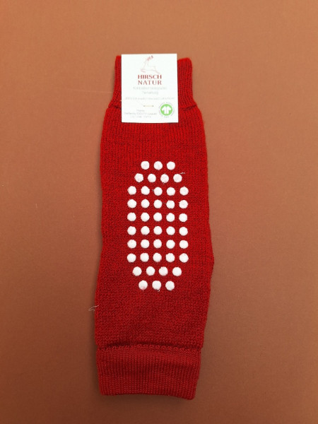 Hirsch natur woolen leg warmers with antislip red