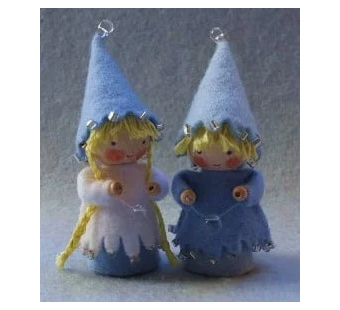Twee kleine kaboutertjes winter (Atelier Pippilotta) Twee kleine kaboutertjes winter (Atelier Pippilotta)