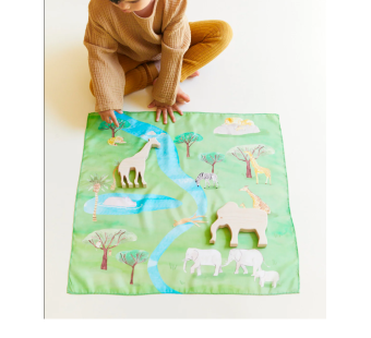 Sarah's silk playmap safari 53*53cm