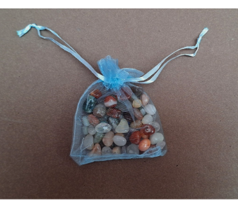 Tiny stones in an organza bag (colour may vary)