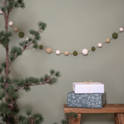 Sjaal met Verhaal viltslinger viltballetjes gingerbread