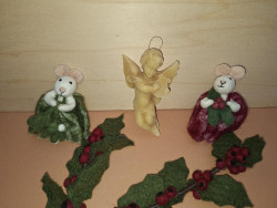 Sirius bee wax angel hanger