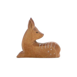 Ostheimer hertenkalf liggend (15354)