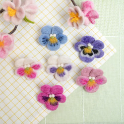 Sjaal met Verhaal broche tulp