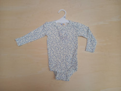 Joha romper naturel met blauwe sterren 85% wol 15% zijde  (60181)