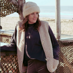 We are wovens wollen bodywarmer latte (volwassen)