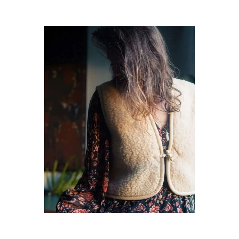 We are wovens wollen bodywarmer shorty latte  (volwassen)