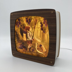 Iris Esther silhouet A Berry's Tale