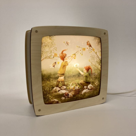 Iris Esther silhouet Birds and Bees