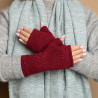 Sjaal met verhaal wollen handwarmers cosy bordeaux