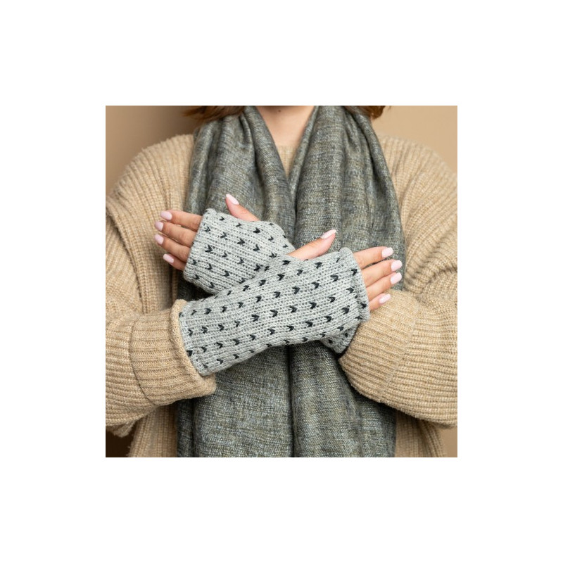 Sjaal met verhaal wollen handwarmers lovely lichtgrijs