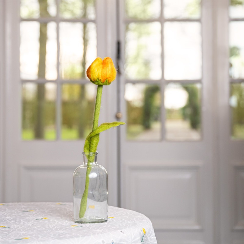 Sjaal met verhaal woolfelted  tulip olivia