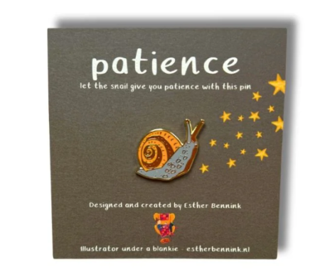 Esther Bennink pin 'Patience' slak