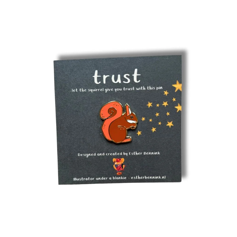 Esther Bennink pin 'Trust' Eekhoorn