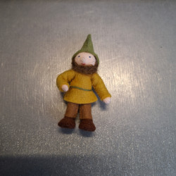 Ambrosius   forest Pocket dwarf with hammer