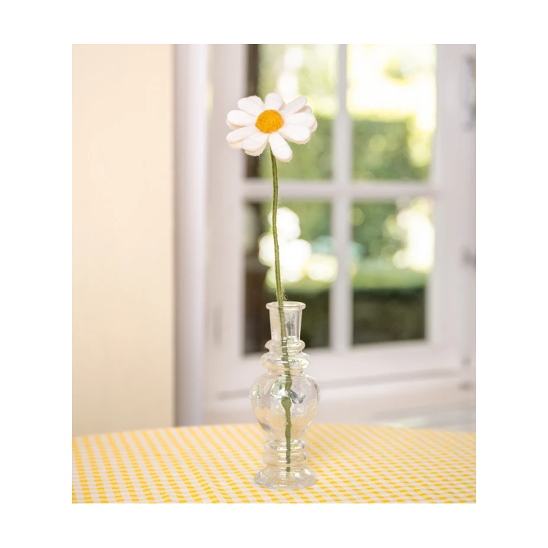 Sjaal met verhaal vilten margrietje wit