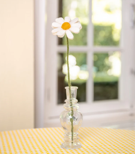 Sjaal met verhaal vilten margrietje wit