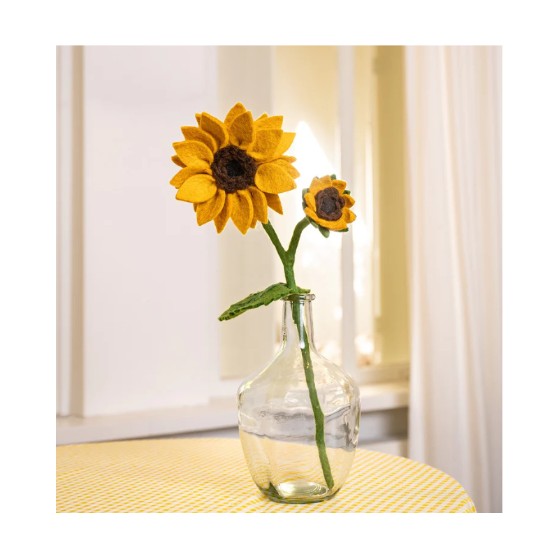 Sjaal met Verhaal woolfelted sun flower