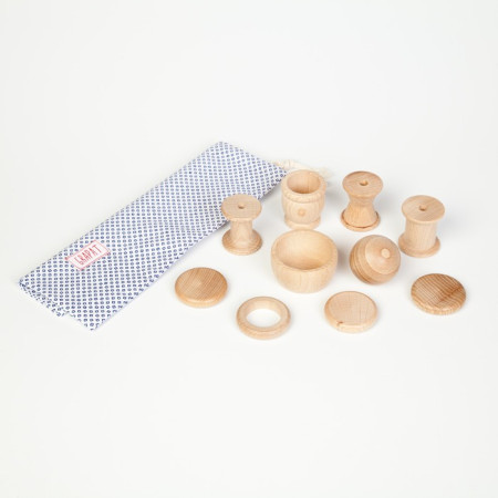 Grapat set van 10 naturelkleurige houten vormen (15-130)